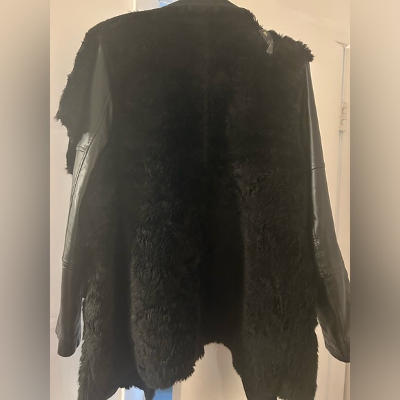 Black pleather/fur L Aqua jacket - Picture 4 of 4